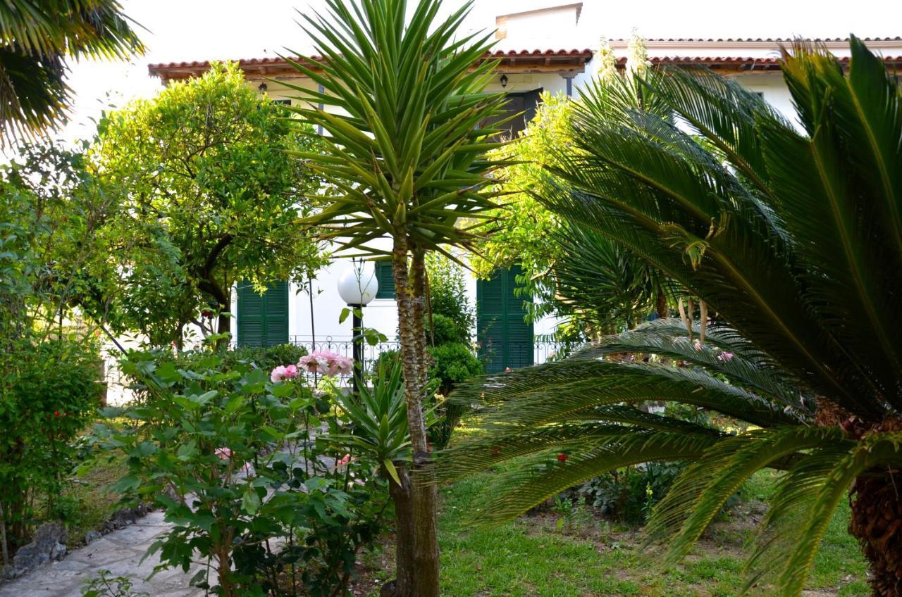 Kostas' Garden Daire Roda  Dış mekan fotoğraf