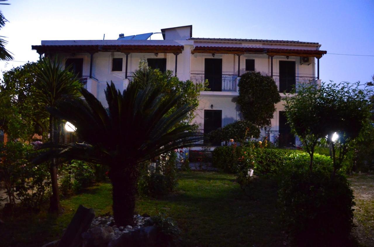 Kostas' Garden Daire Roda  Dış mekan fotoğraf